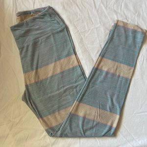 (4 for $15!) LuLaRoe Leggings - striped print
